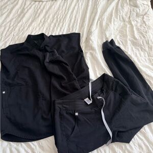 Figs Black Women's Scrub Set